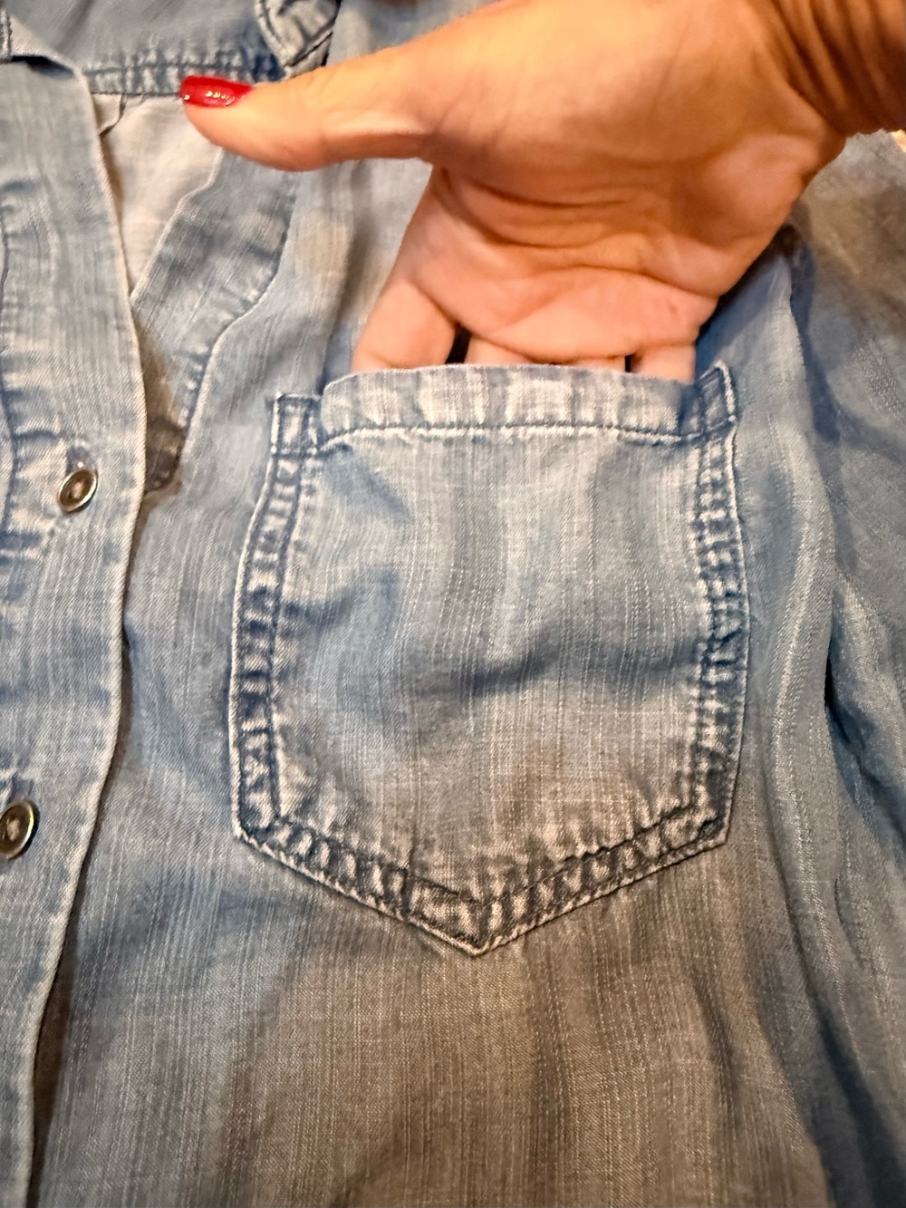 Cloth & Stone XS 100% Tencel Lyocell Chambray Button Down Shirt Raw Hem - Picture 8 of 13